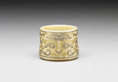 图片[3]-Ivory thumb ring with gold and silver inlay, with red sandalwood box, Qing dynasty, Qianlong reign (1736-1795)-China Archive